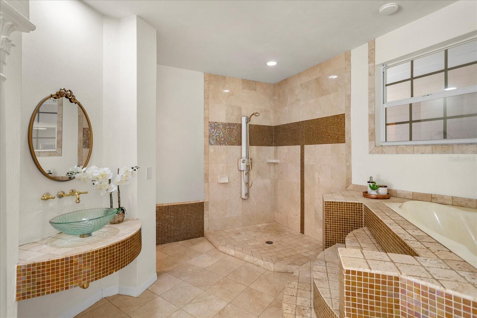 105 JOHN ANDERSON DR, ORMOND BEACH, FL, 32176