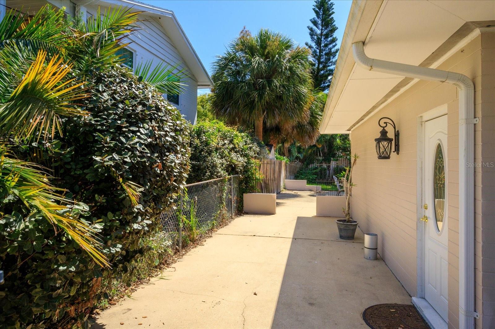 105 JOHN ANDERSON DR, ORMOND BEACH, FL, 32176
