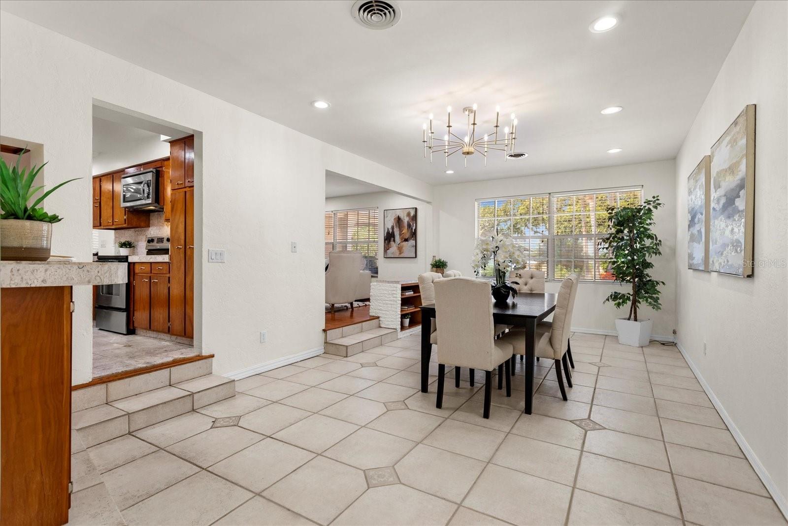 105 JOHN ANDERSON DR, ORMOND BEACH, FL, 32176
