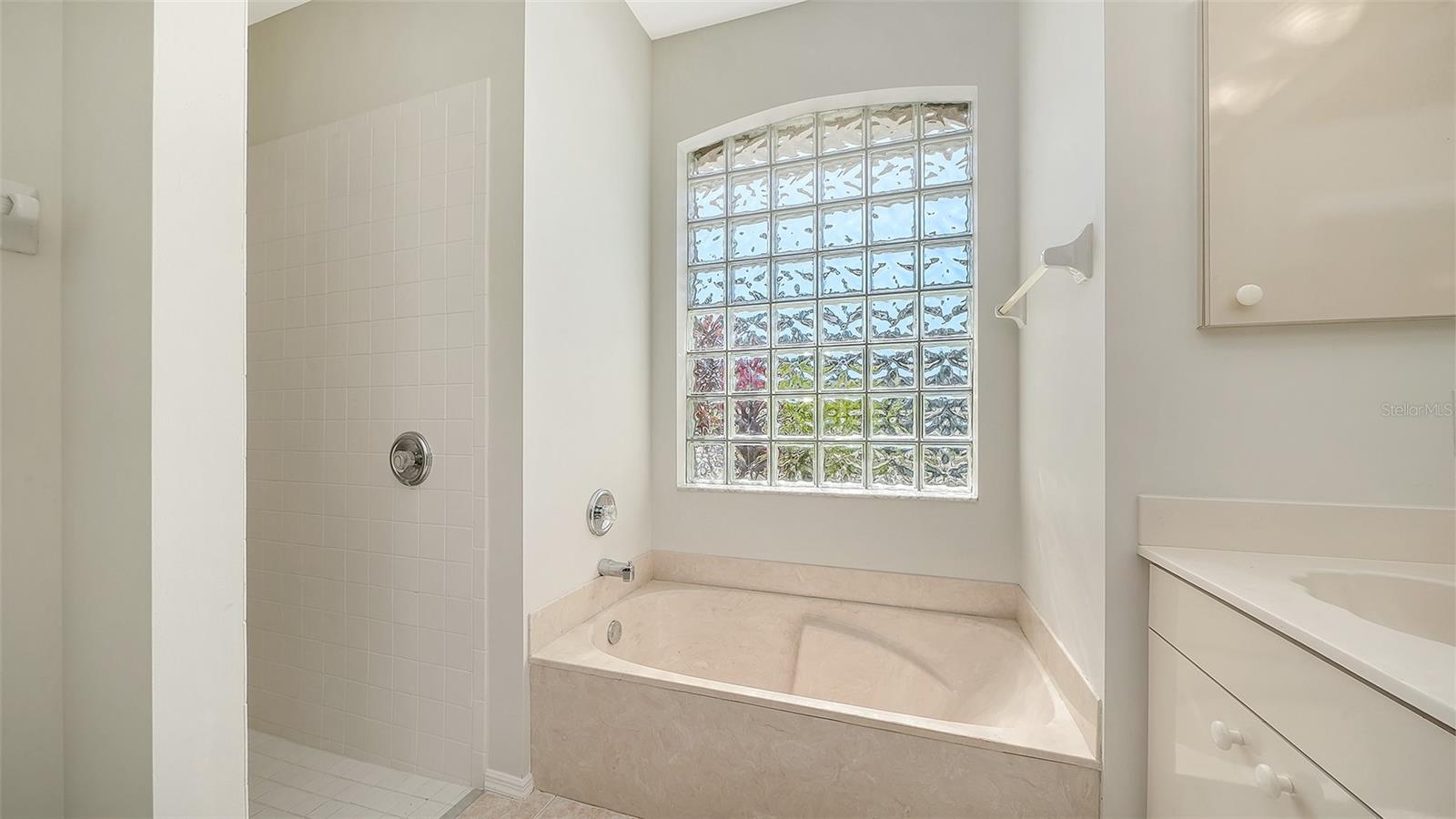 3521 BRANCH CREEK DR, SARASOTA, FL, 34235