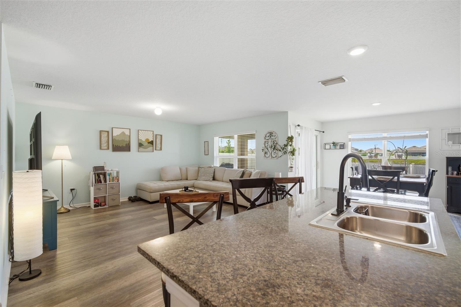1103 COASTAL HAMMOCK AVE, RUSKIN, FL, 33570