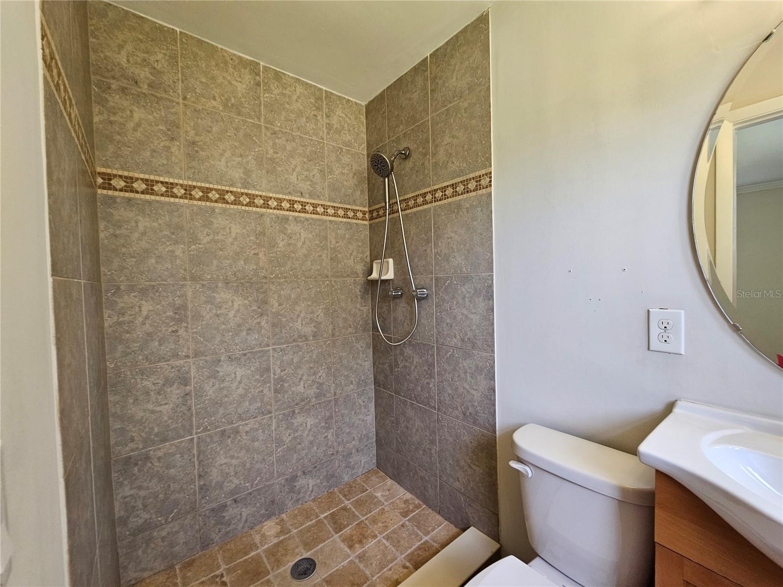 65 S DEVON AVE, WINTER SPRINGS, FL, 32708