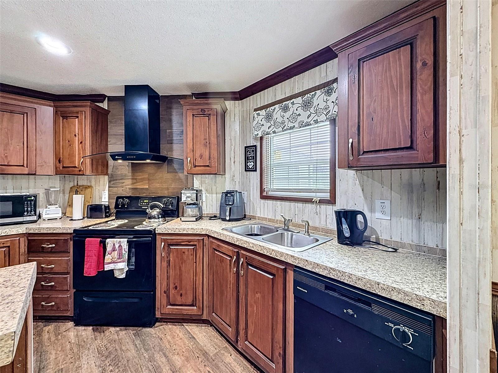28402 SOARING HAWK LN, BROOKSVILLE, FL, 34602