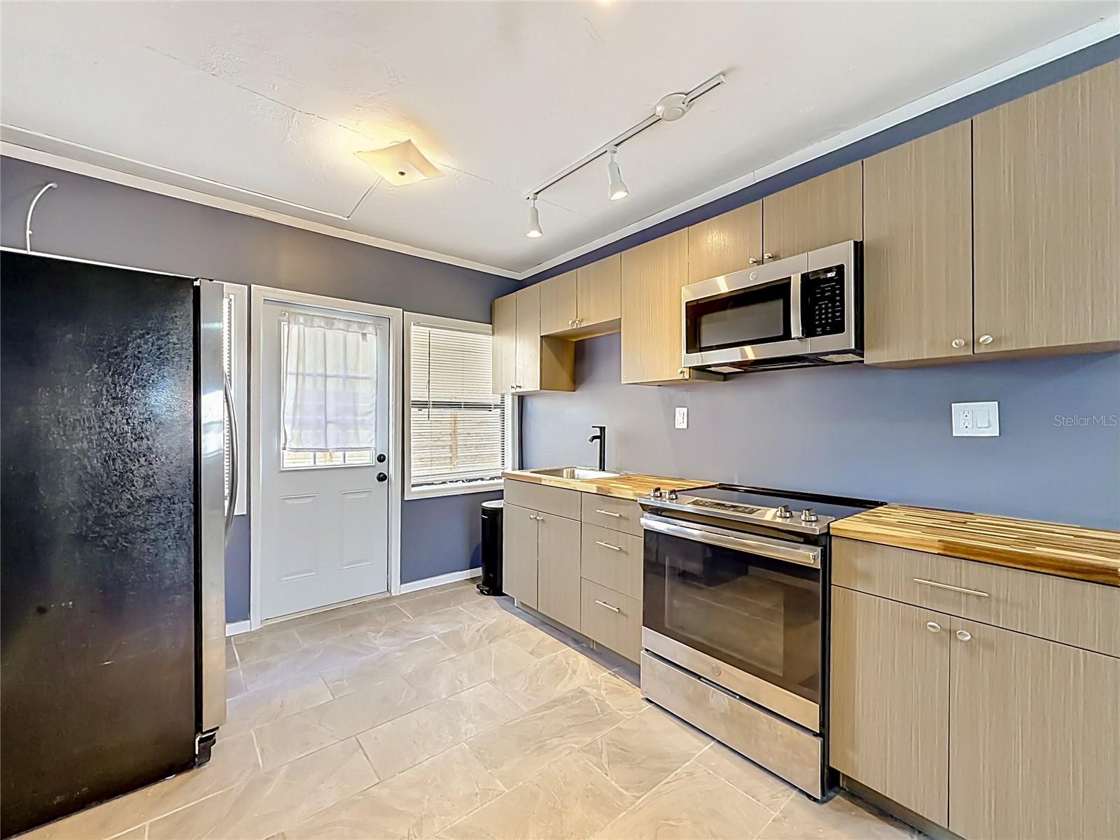 3120 DUPONT ST S, GULFPORT, FL, 33707