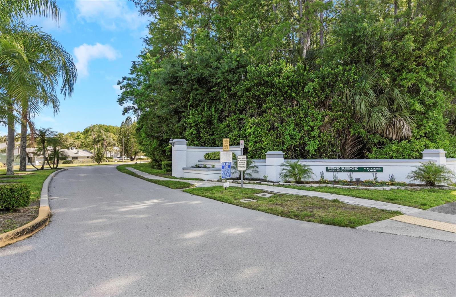 1281 PINE RIDGE CIR E #A2, TARPON SPRINGS, FL, 34688