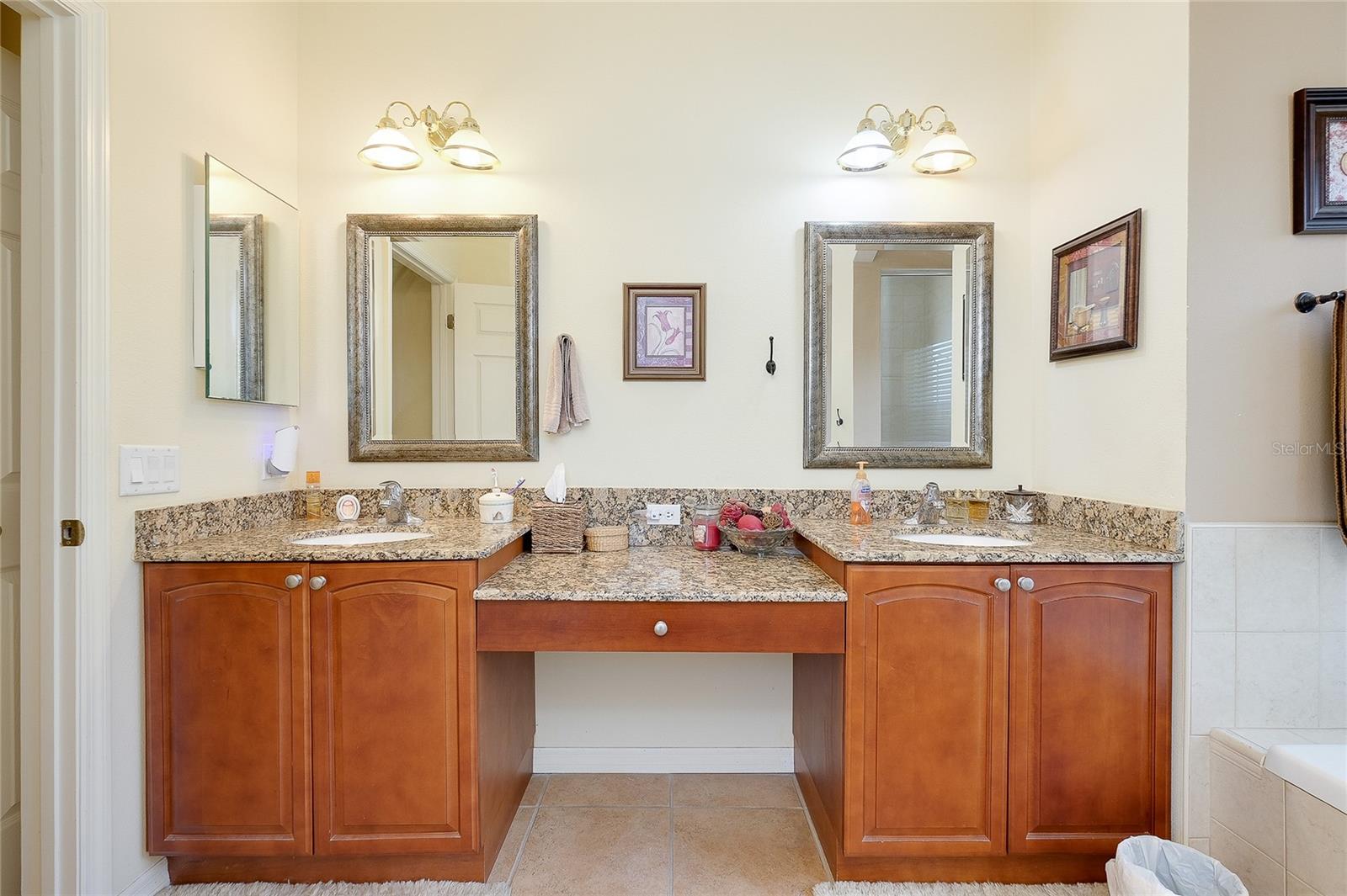 3648 N SALFORD BLVD, NORTH PORT, FL, 34286