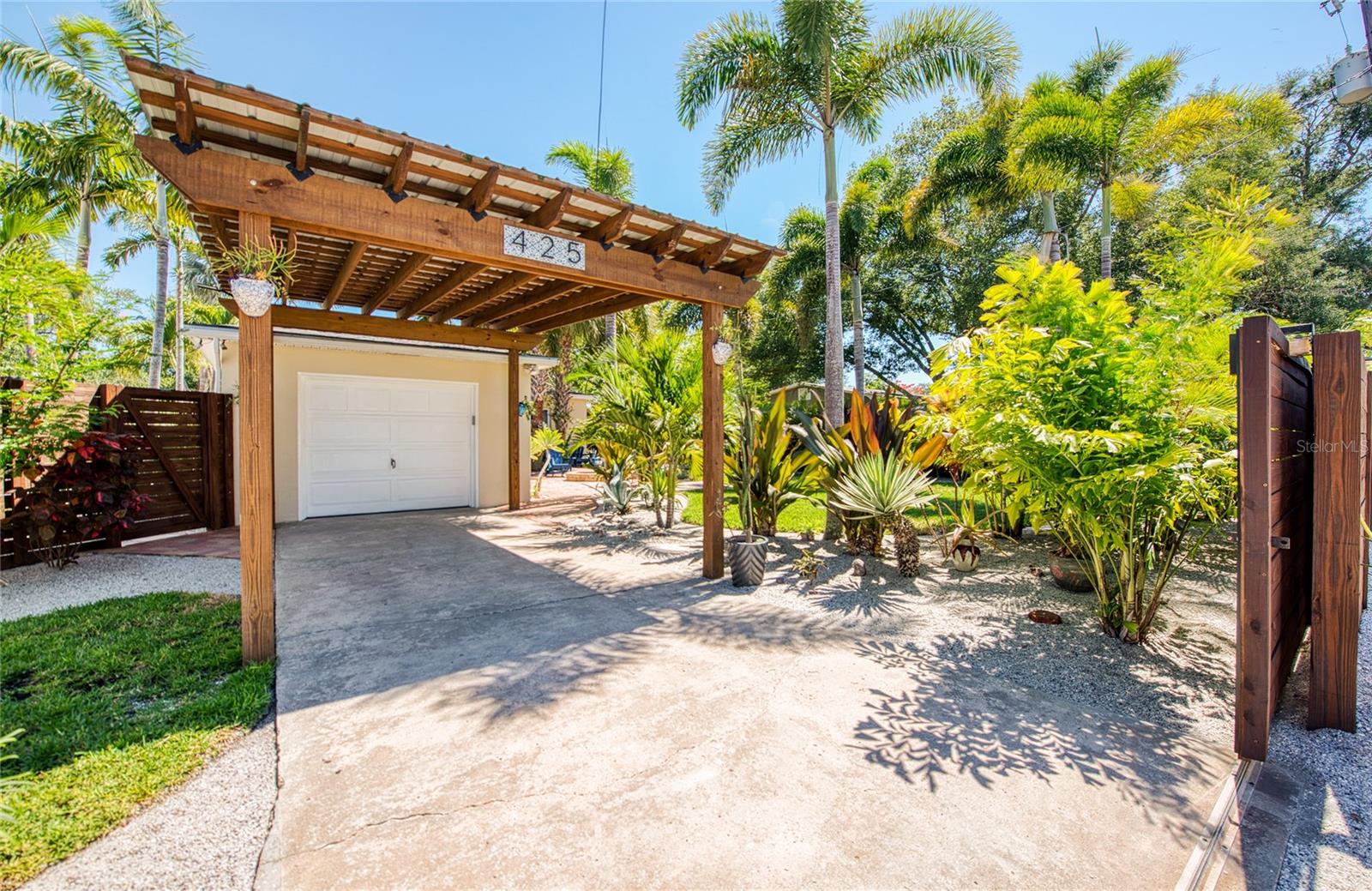 425 46TH AVE S, ST PETERSBURG, FL, 33705