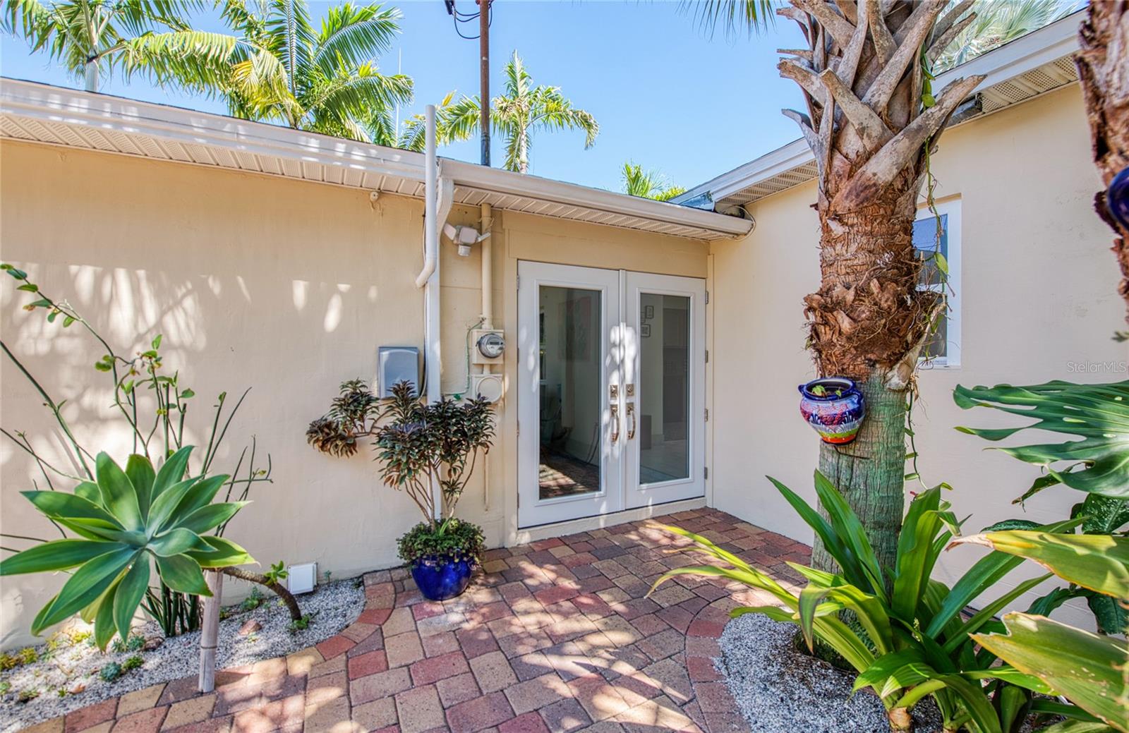 425 46TH AVE S, ST PETERSBURG, FL, 33705