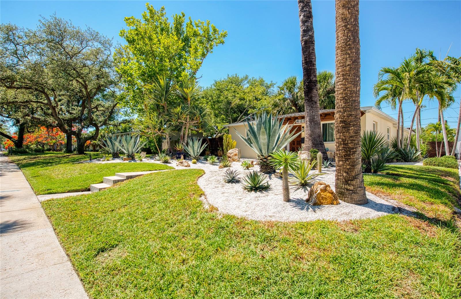 425 46TH AVE S, ST PETERSBURG, FL, 33705