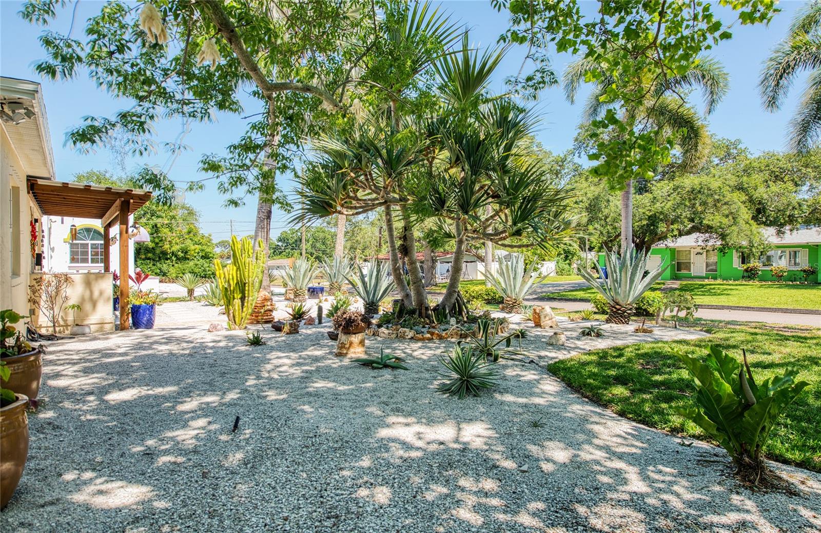 425 46TH AVE S, ST PETERSBURG, FL, 33705