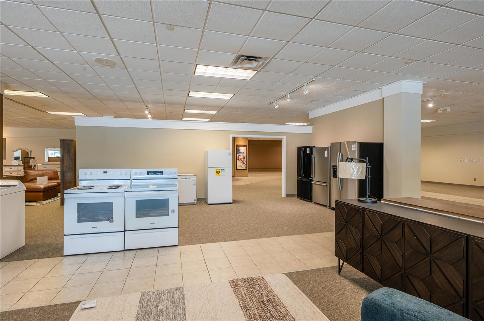 126 STATE ROAD 60 W, LAKE WALES, FL, 33853