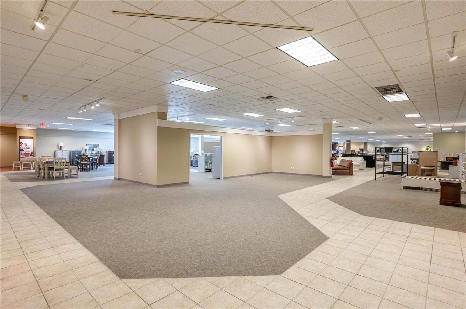 126 STATE ROAD 60 W, LAKE WALES, FL, 33853