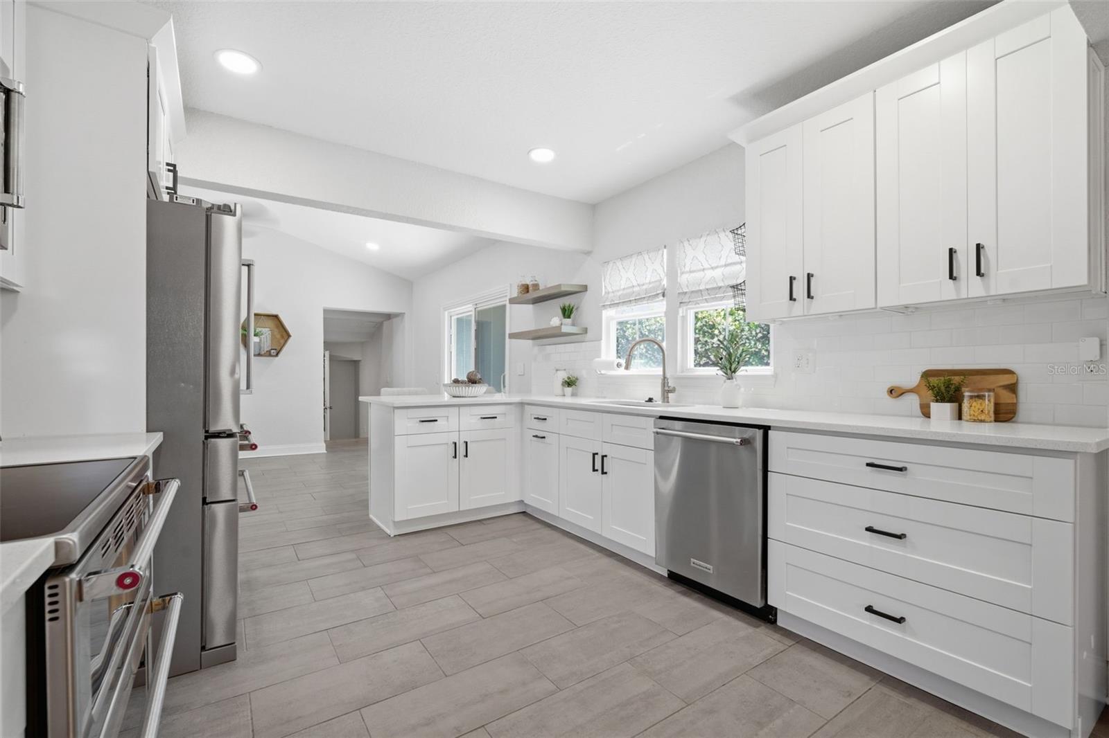 3105 JACKSON ST N, ST PETERSBURG, FL, 33704