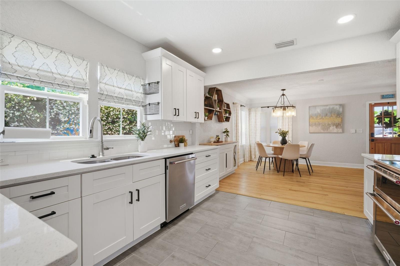 3105 JACKSON ST N, ST PETERSBURG, FL, 33704