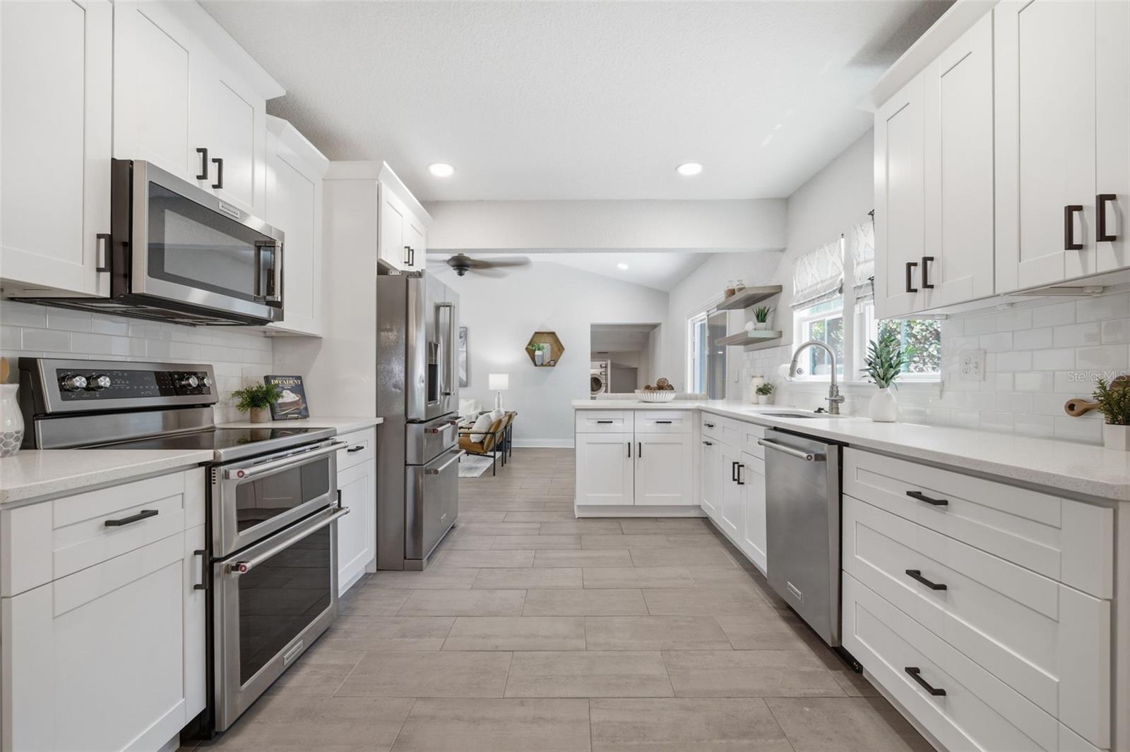 3105 JACKSON ST N, ST PETERSBURG, FL, 33704