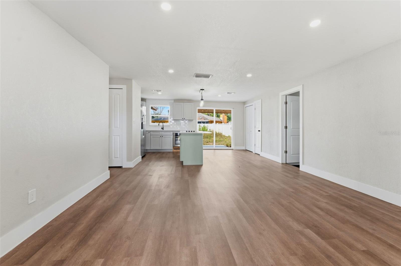 3513 BEECHWOOD BLVD, TAMPA, FL, 33619