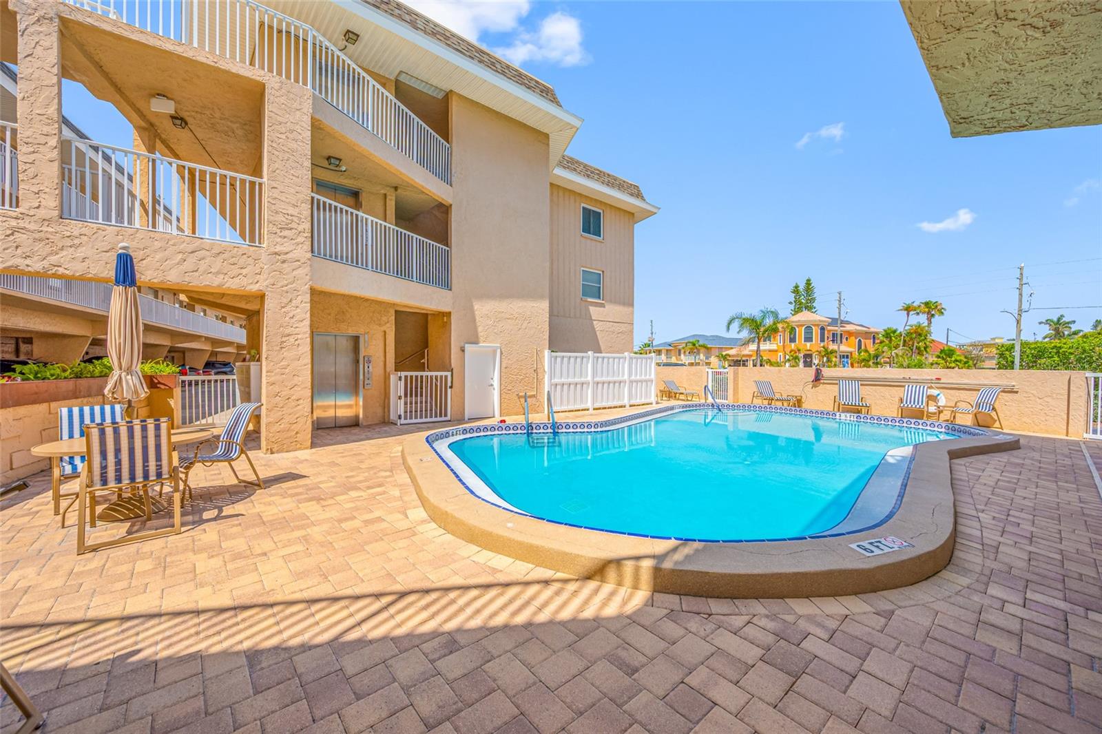 3100 GULF BLVD #132, BELLEAIR BEACH, FL, 33786