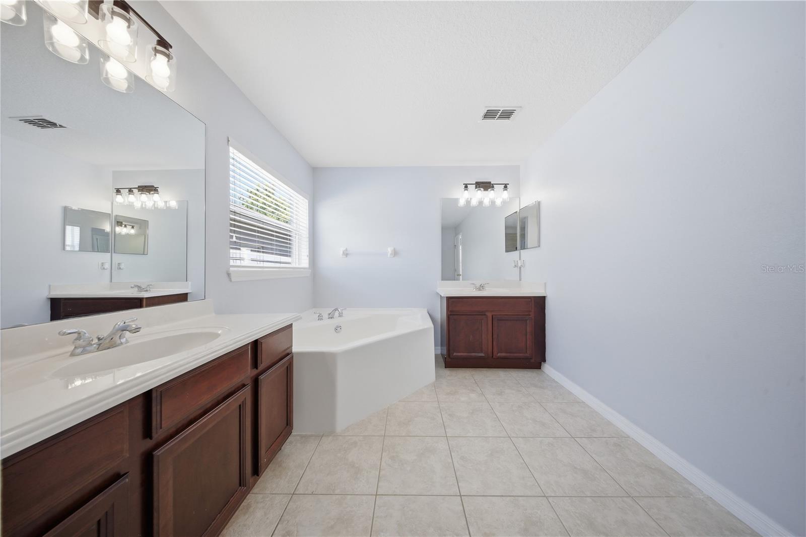 2142 BRANDYWINE FALLS WAY, ORLANDO, FL, 32824
