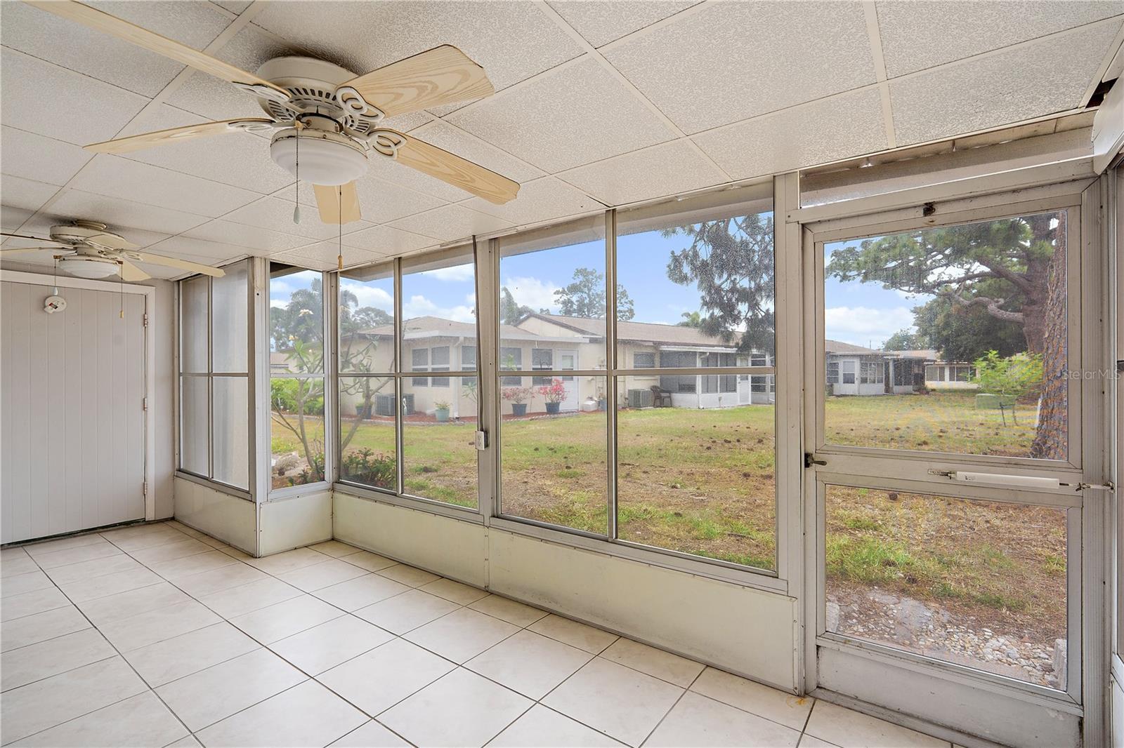 2802 SWIFTON DR #V102, SARASOTA, FL, 34231