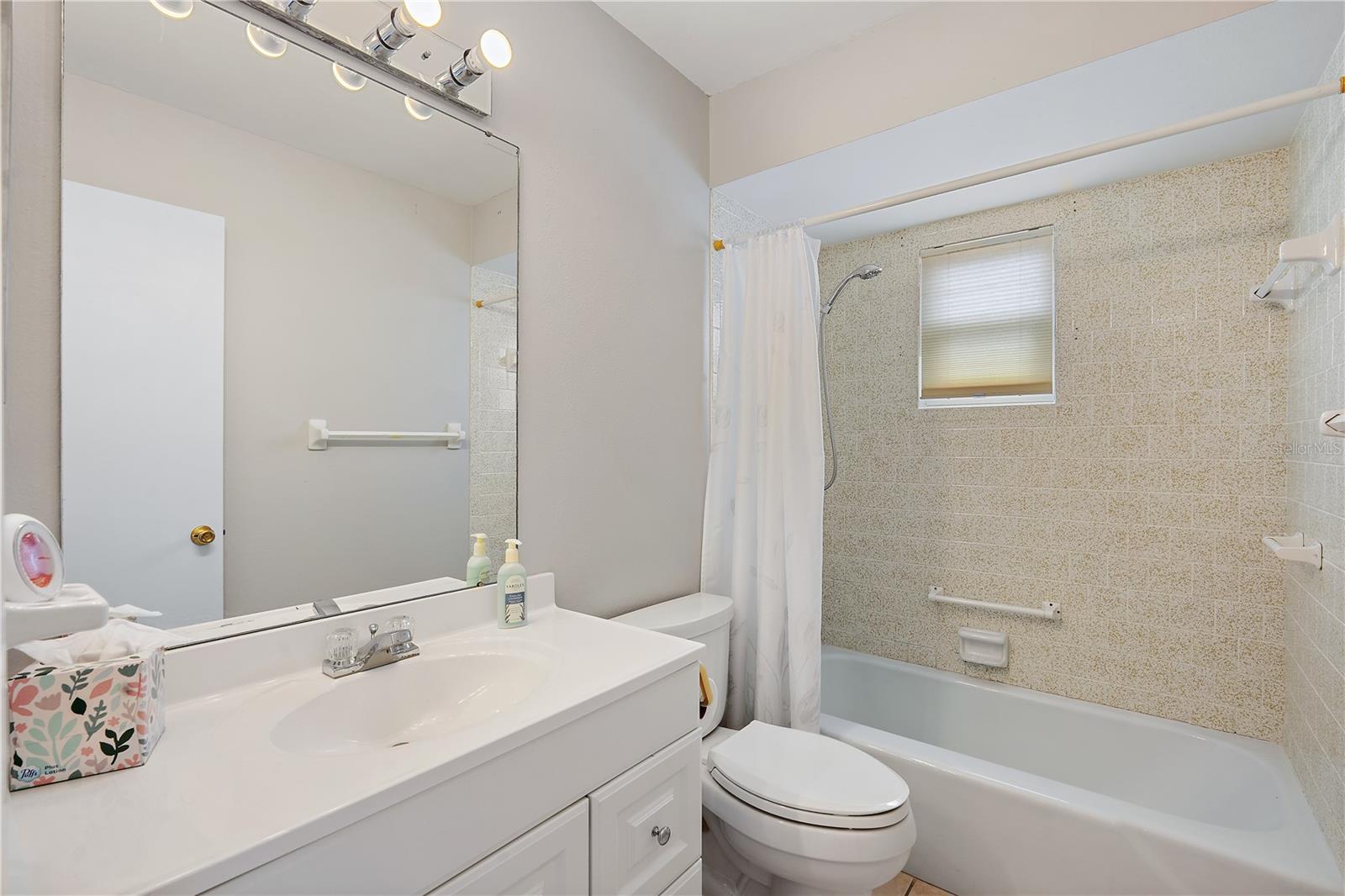2802 SWIFTON DR #V102, SARASOTA, FL, 34231