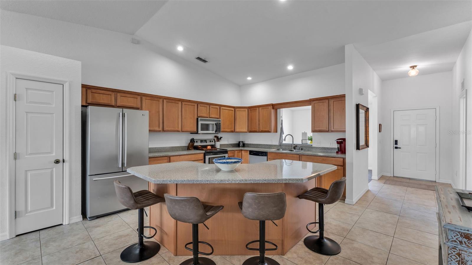 6146 MISSION DR, LAKELAND, FL, 33812