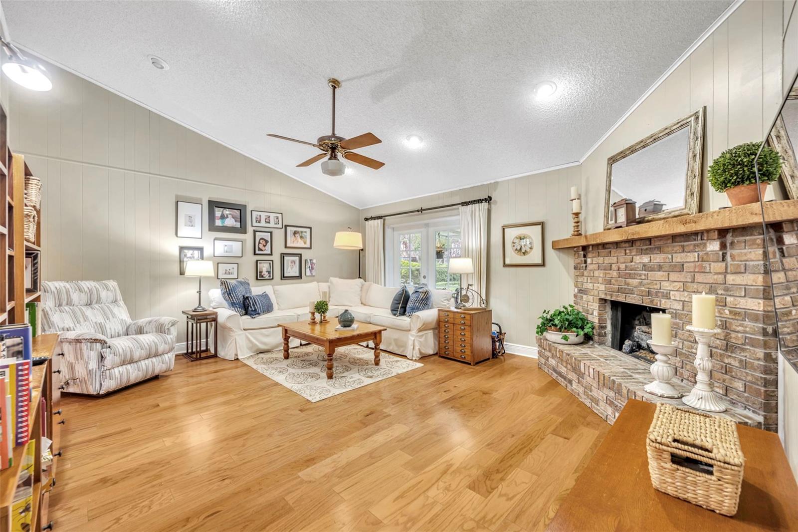 8825 BUTTERNUT BLVD, ORLANDO, FL, 32817