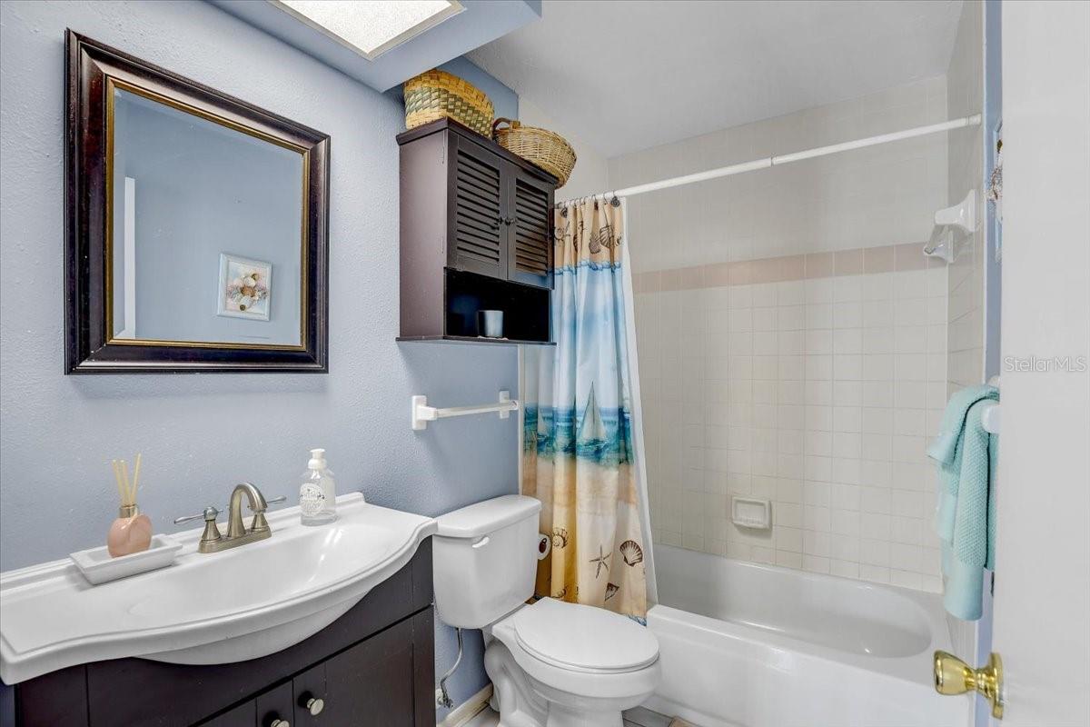 222 GLENWOOD AVE, OSPREY, FL, 34229