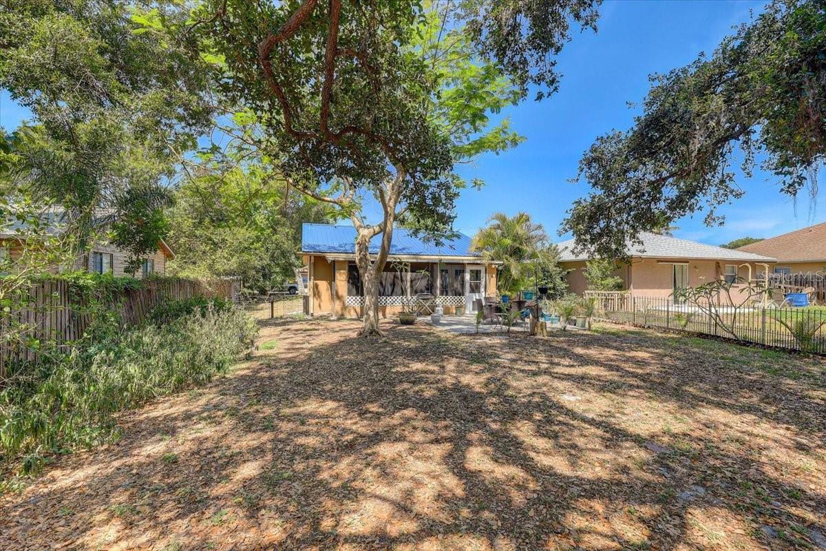 222 GLENWOOD AVE, OSPREY, FL, 34229