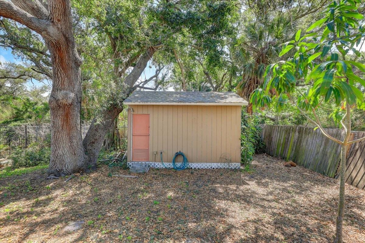 222 GLENWOOD AVE, OSPREY, FL, 34229