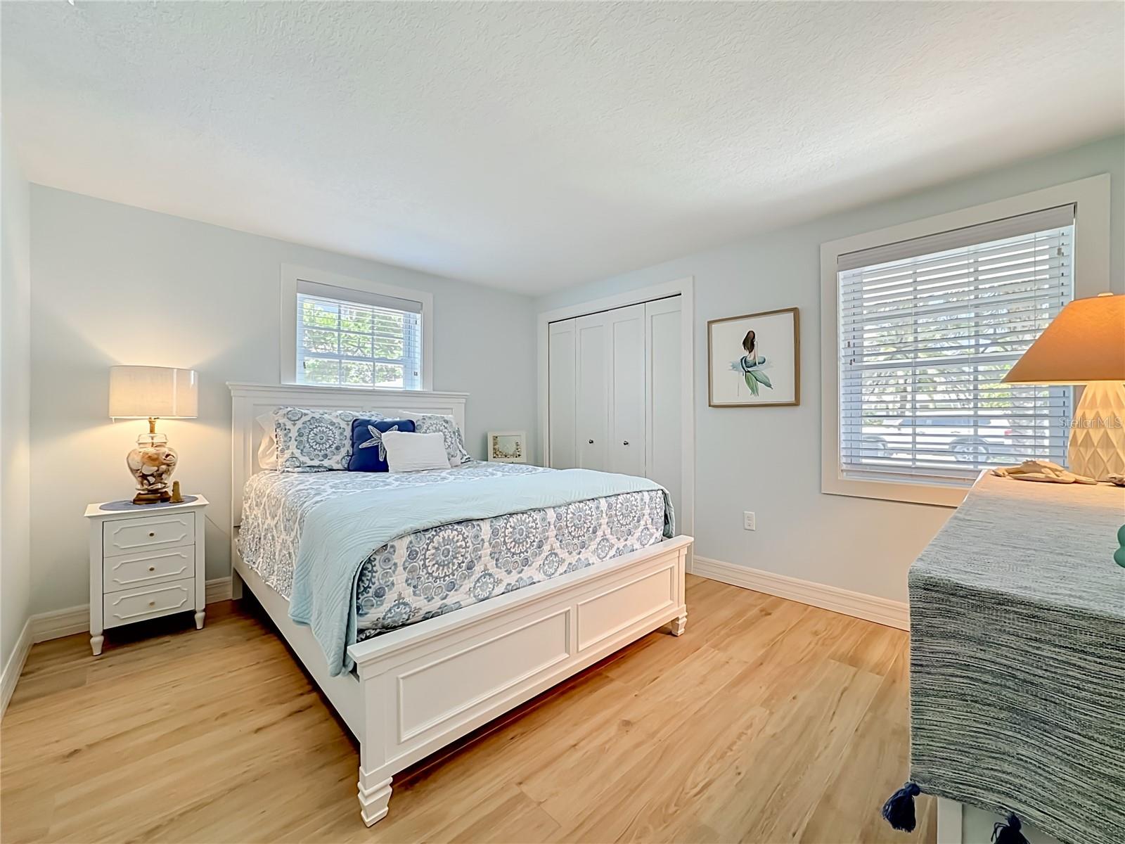 307 68TH, HOLMES BEACH, FL, 34217