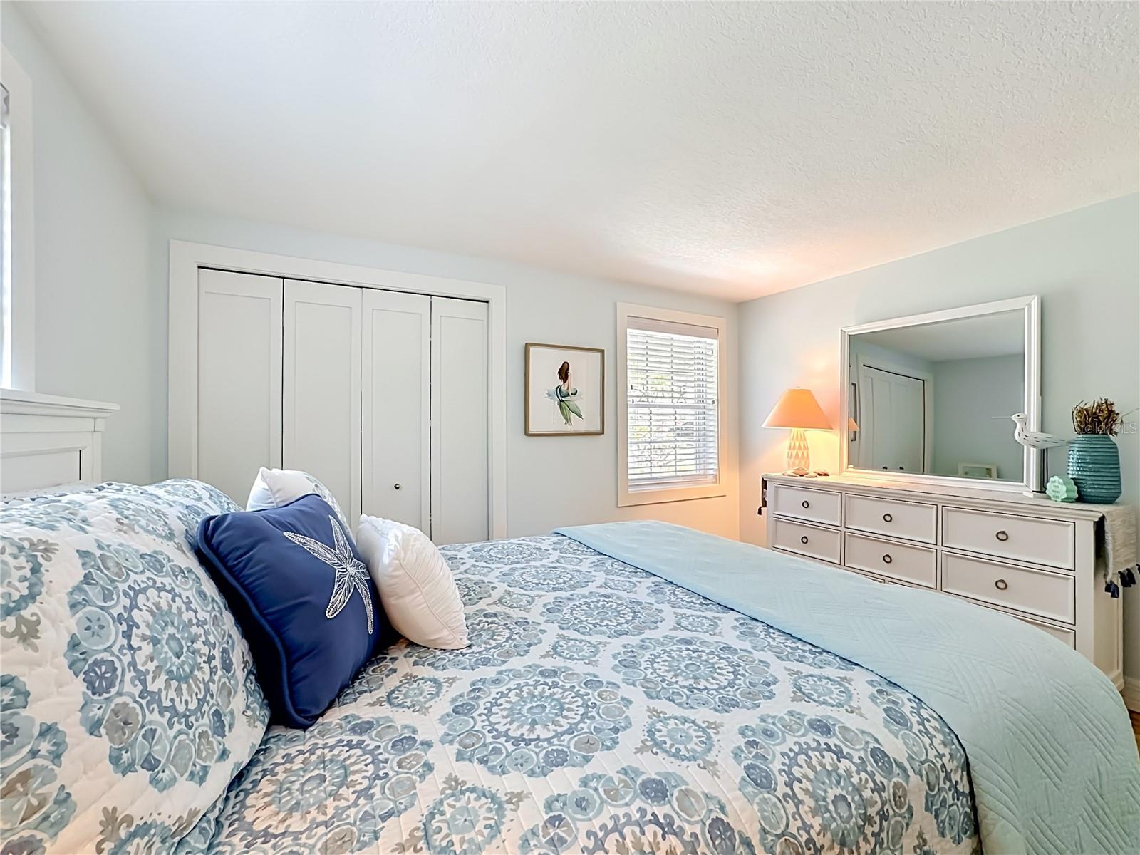 307 68TH, HOLMES BEACH, FL, 34217