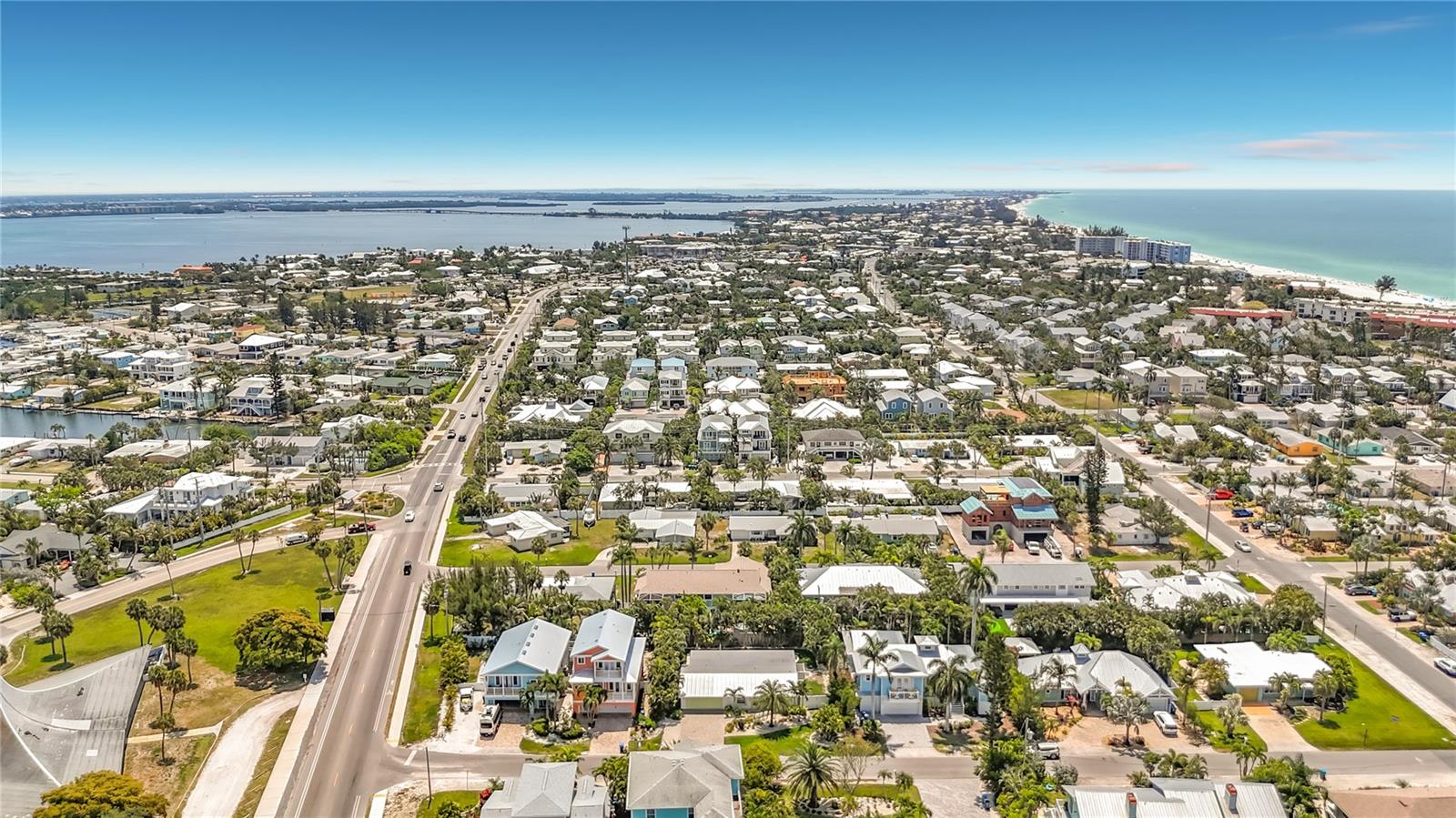 307 68TH, HOLMES BEACH, FL, 34217