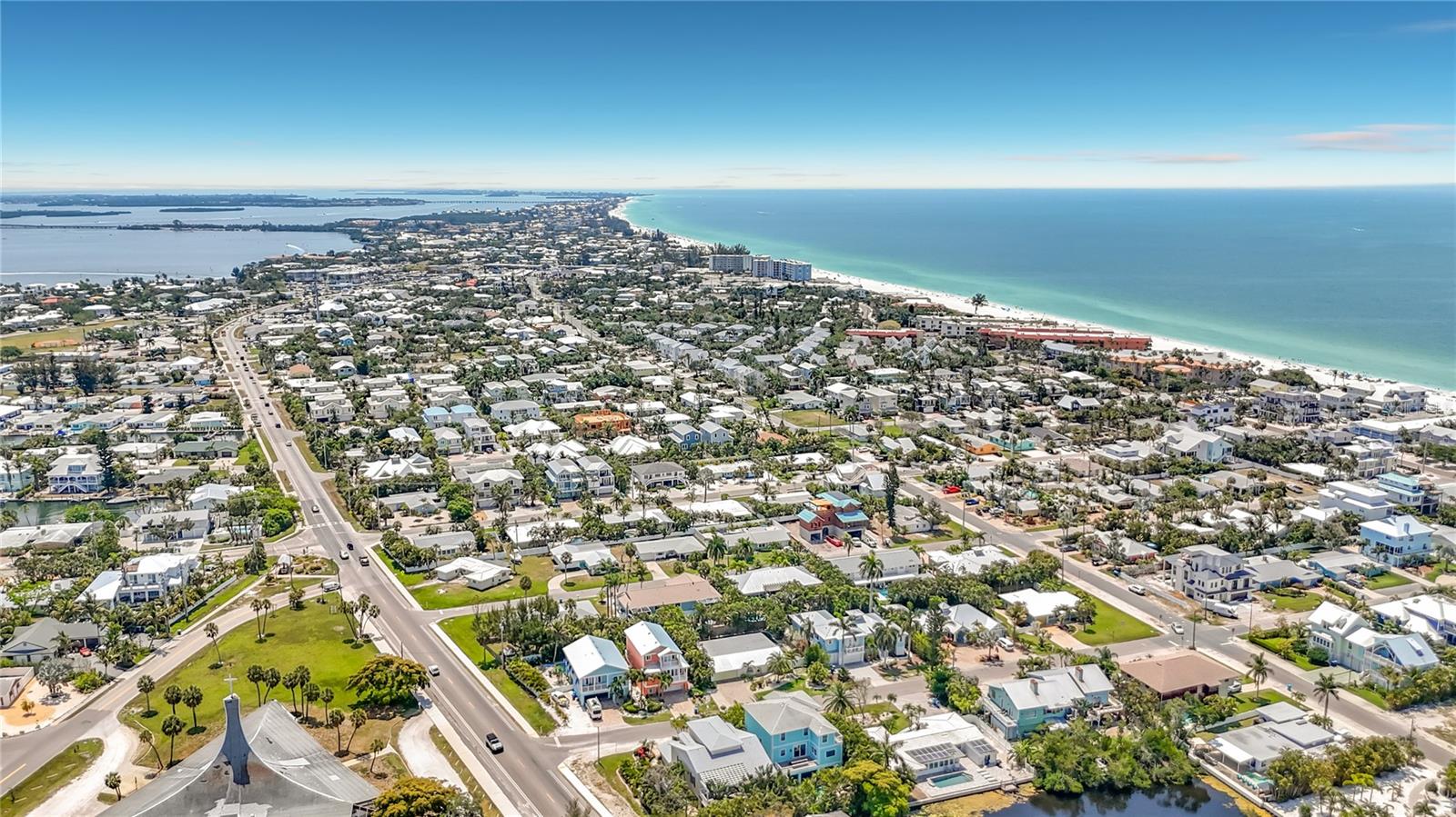 307 68TH, HOLMES BEACH, FL, 34217