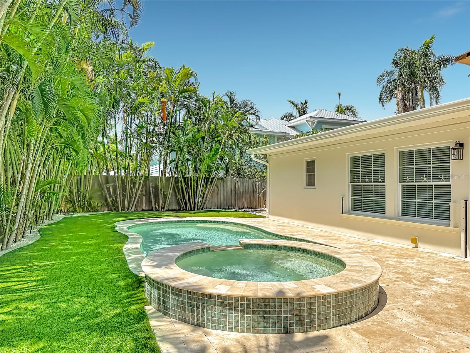 307 68TH, HOLMES BEACH, FL, 34217