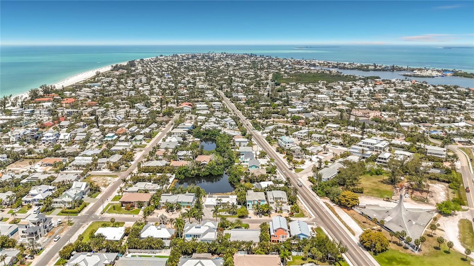 307 68TH, HOLMES BEACH, FL, 34217