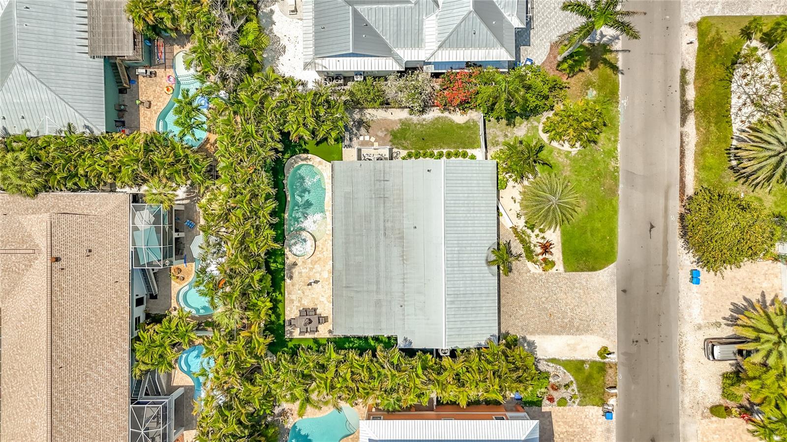 307 68TH, HOLMES BEACH, FL, 34217
