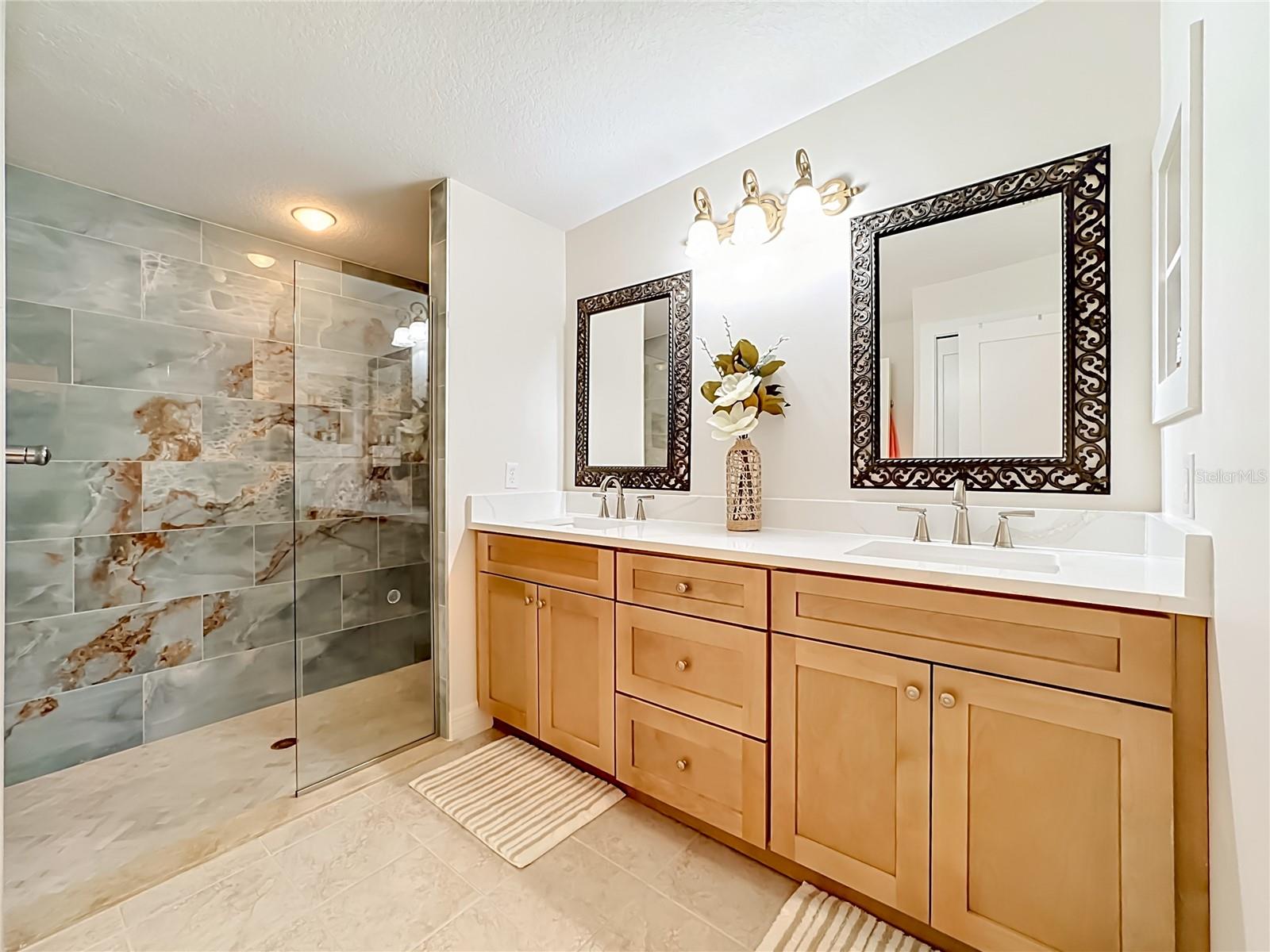 307 68TH, HOLMES BEACH, FL, 34217