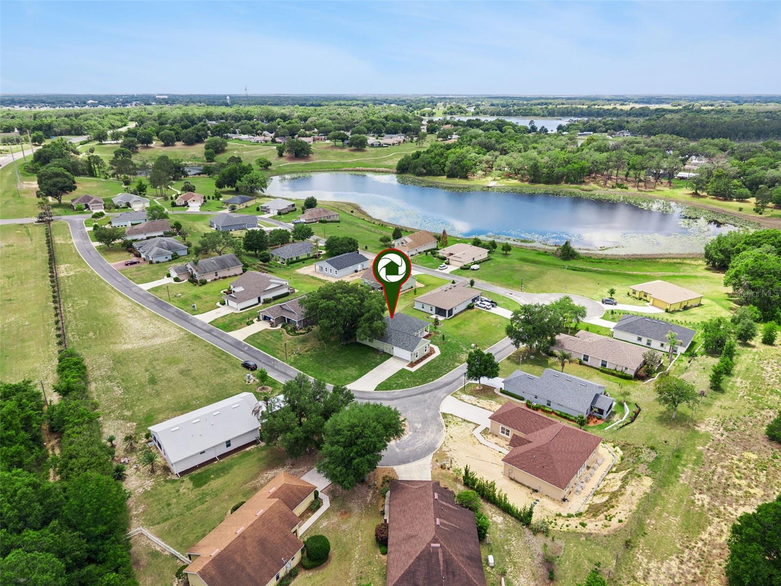 100 FAIRWAY CIR, UMATILLA, FL, 32784