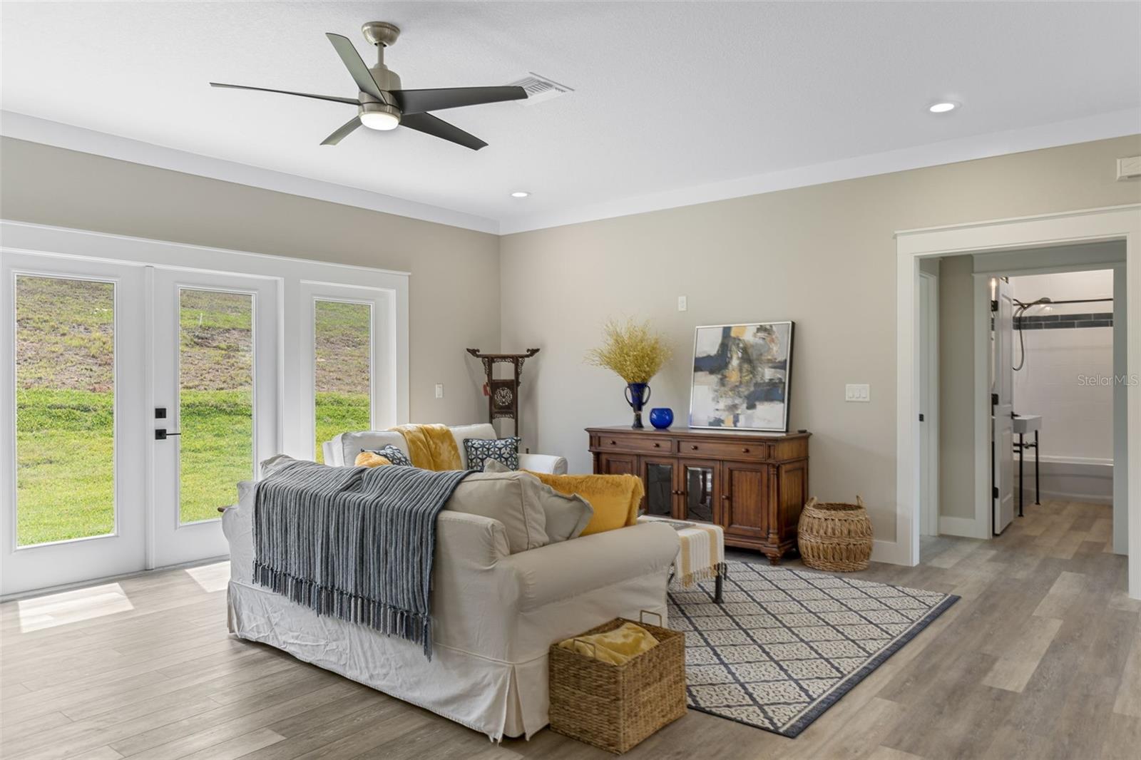 100 FAIRWAY CIR, UMATILLA, FL, 32784