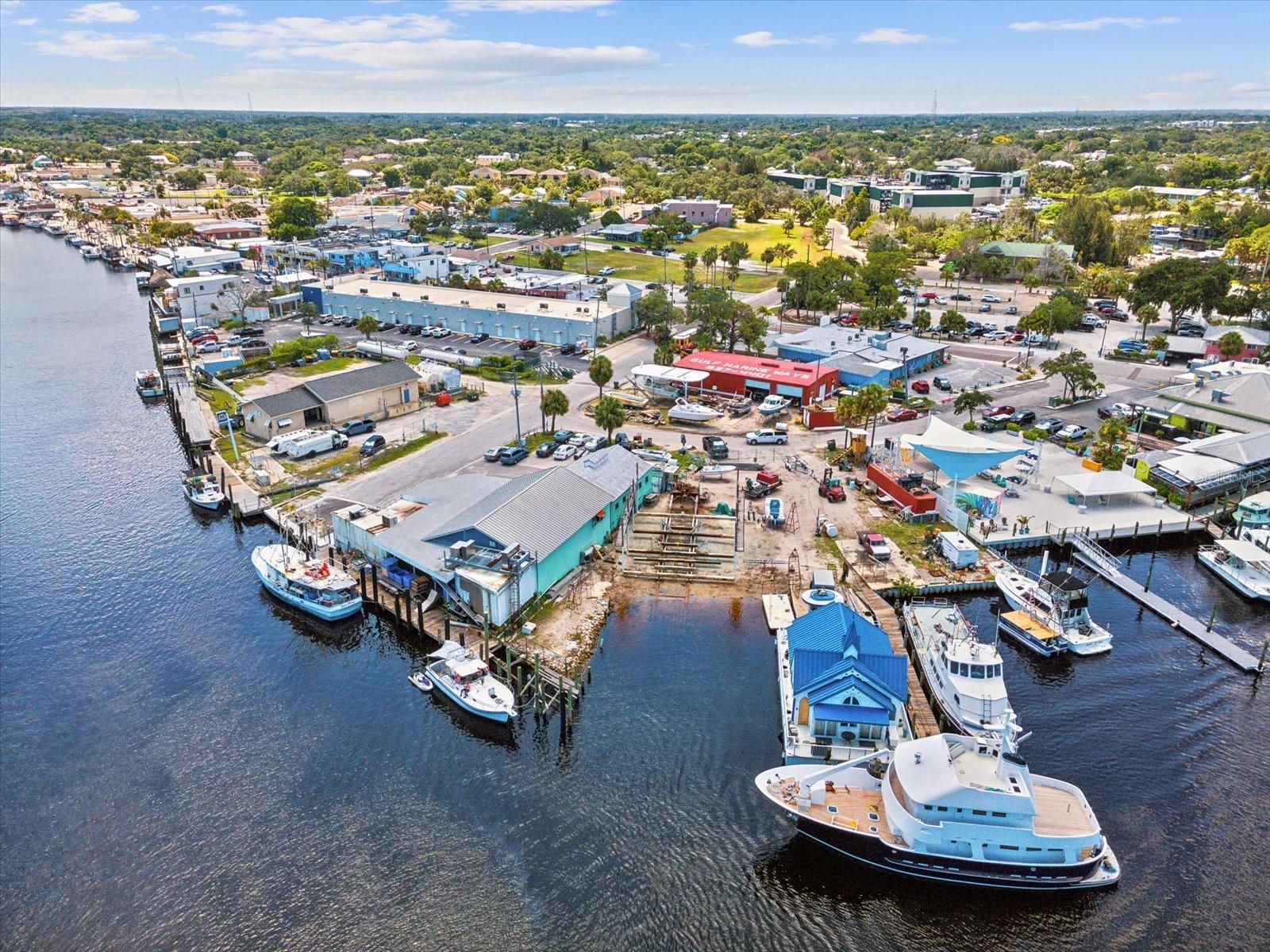 1647 SEA BREEZE DR, TARPON SPRINGS, FL, 34689