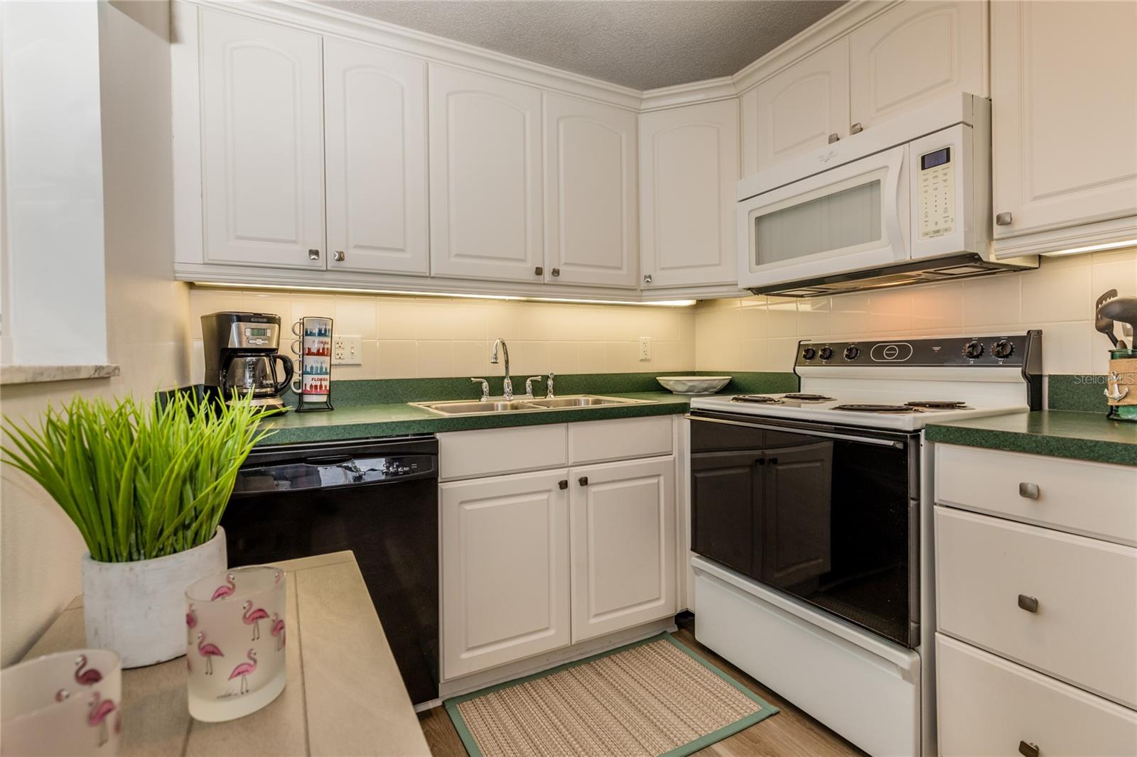 5 VISTA PALM LN #203, VERO BEACH, FL, 32962