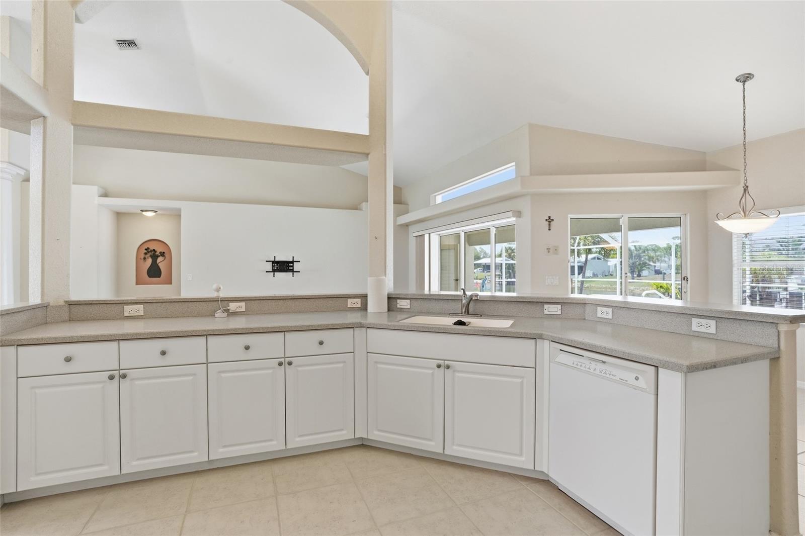15316 RED HEAD AVE, PORT CHARLOTTE, FL, 33981