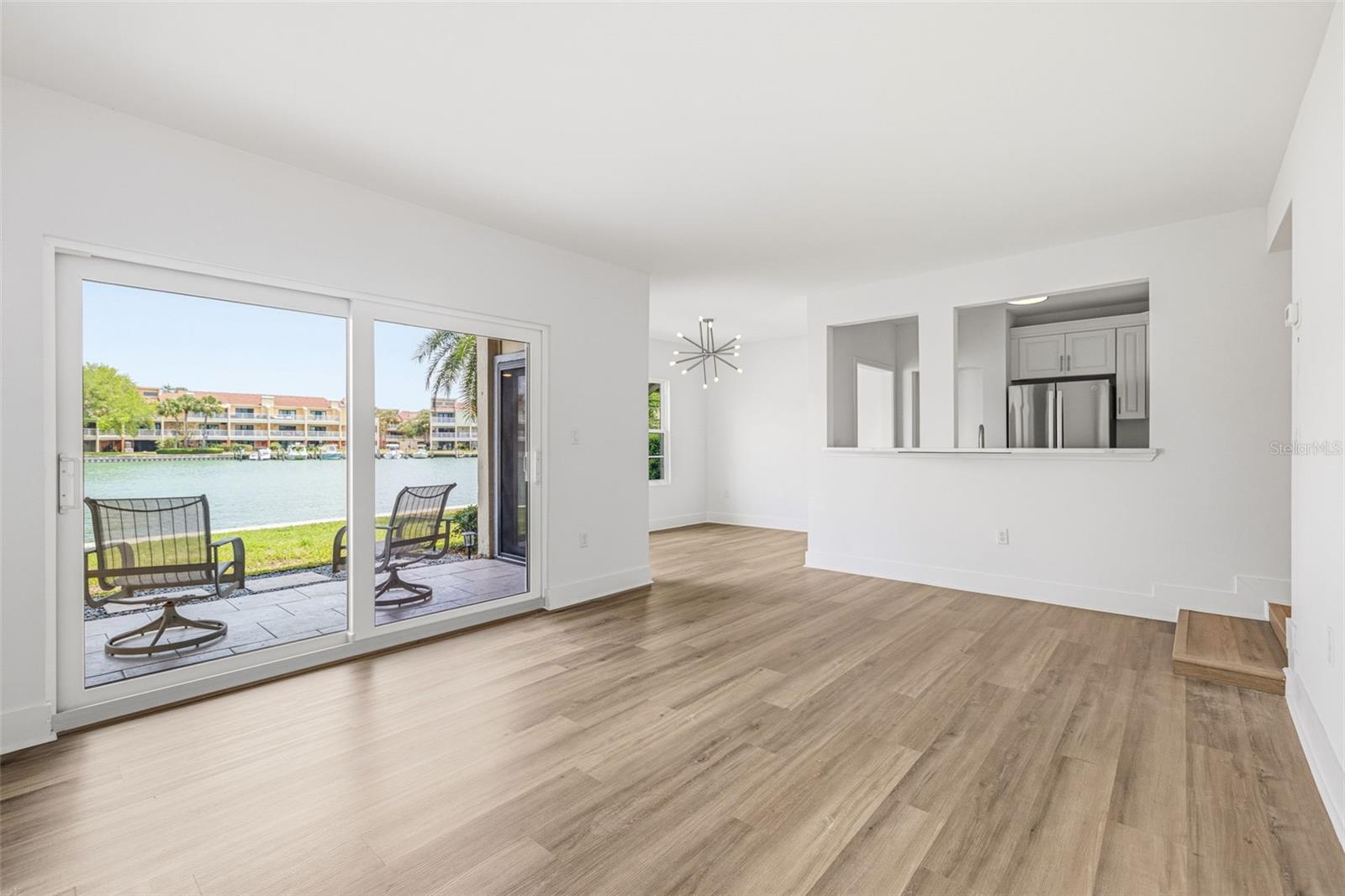 554 PLAZA SEVILLE CT #103, TREASURE ISLAND, FL, 33706