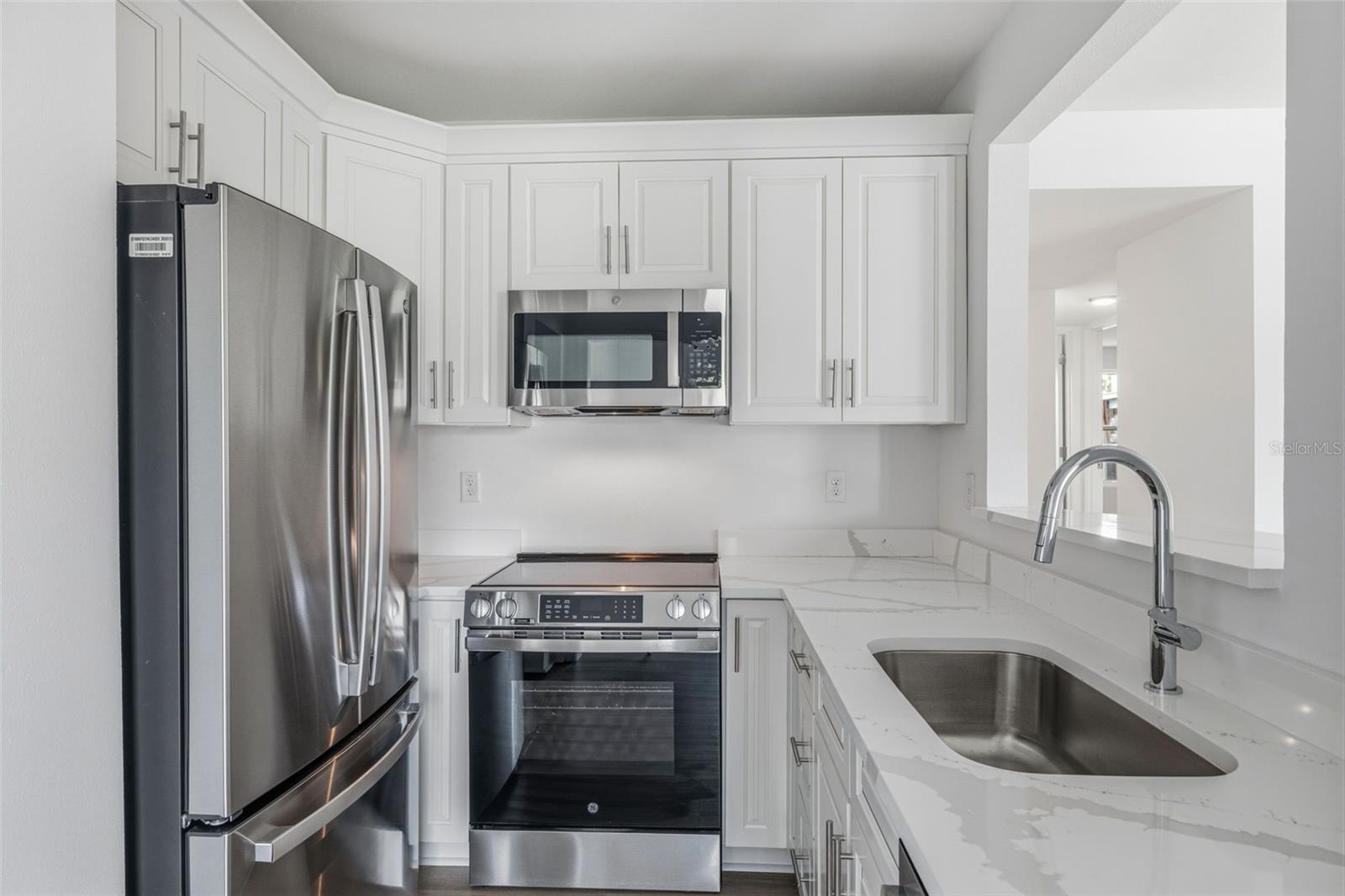554 PLAZA SEVILLE CT #103, TREASURE ISLAND, FL, 33706