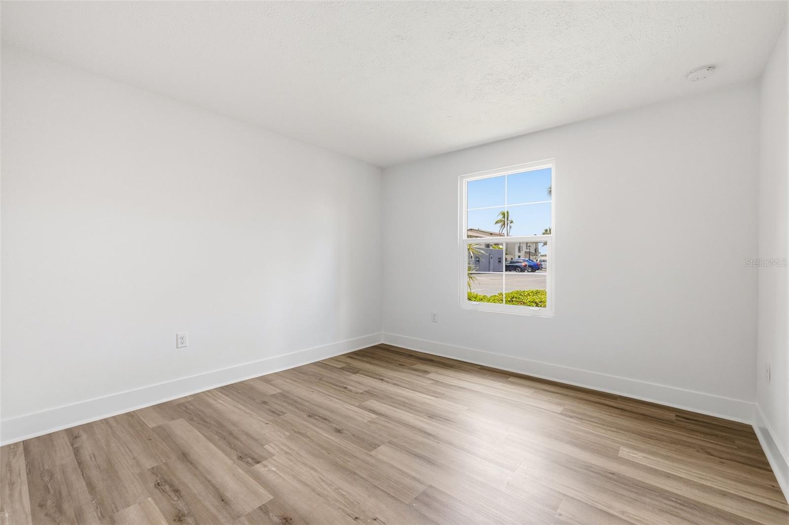 554 PLAZA SEVILLE CT #103, TREASURE ISLAND, FL, 33706