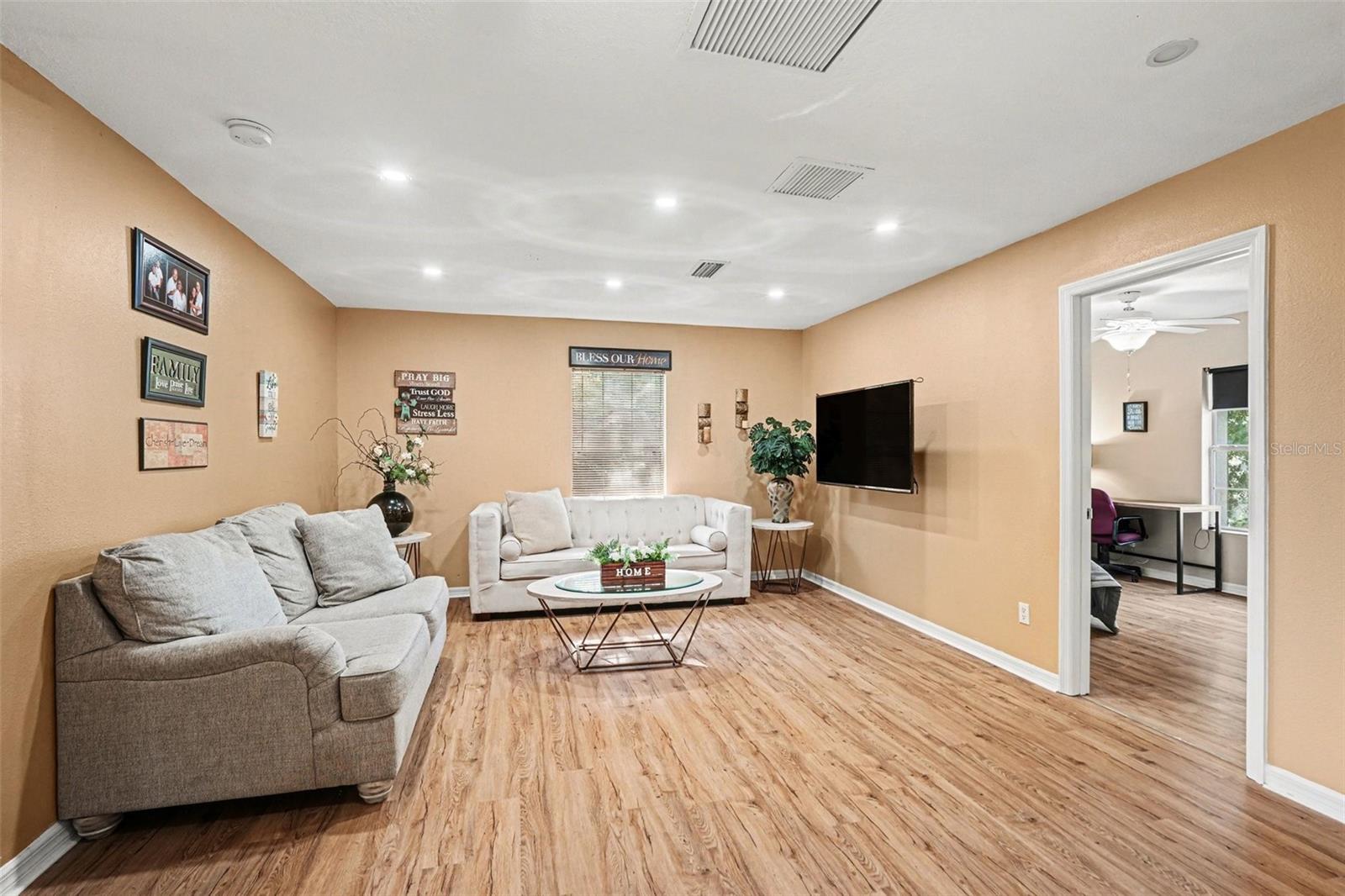 1720 ATLANTIC DR, RUSKIN, FL, 33570
