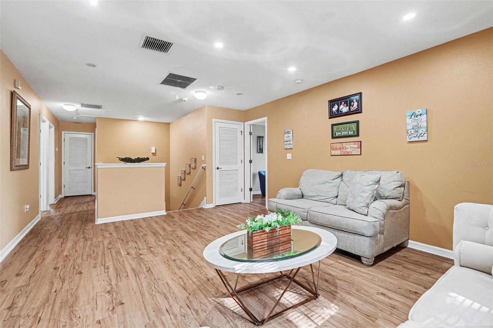 1720 ATLANTIC DR, RUSKIN, FL, 33570