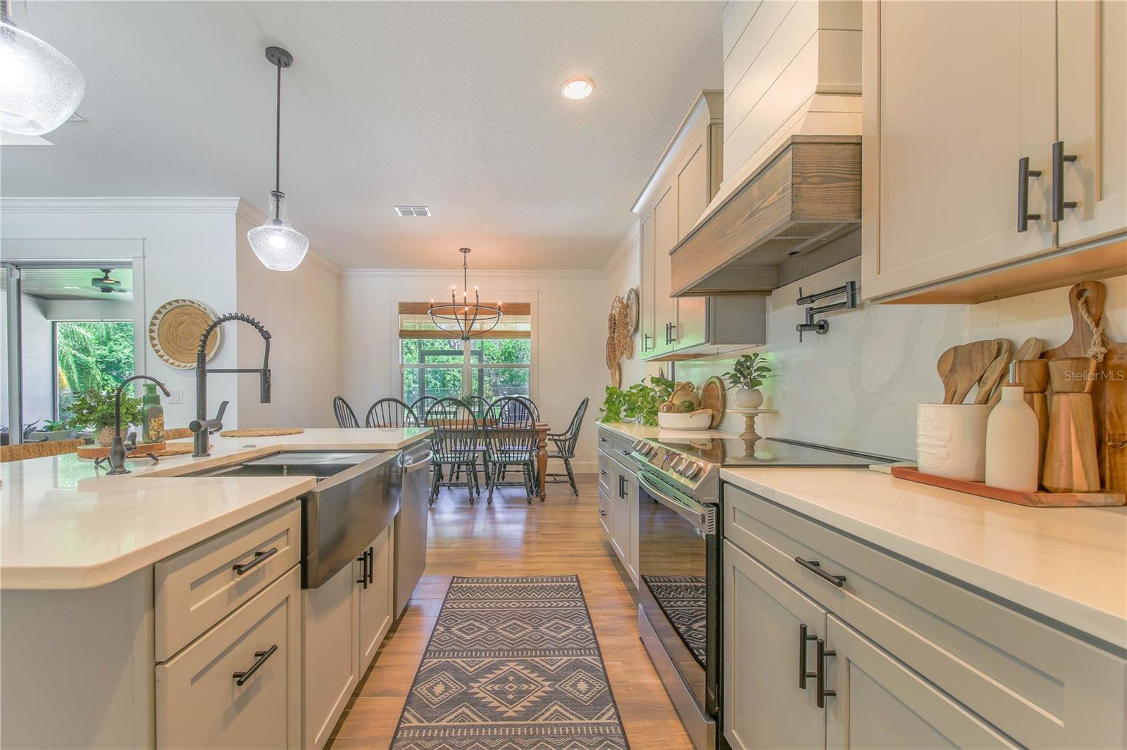 1 PINE FOREST DR, HAINES CITY, FL, 33844