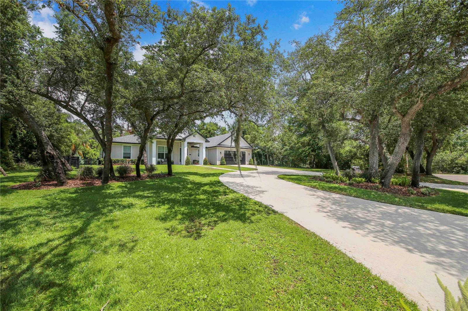 1 PINE FOREST DR, HAINES CITY, FL, 33844