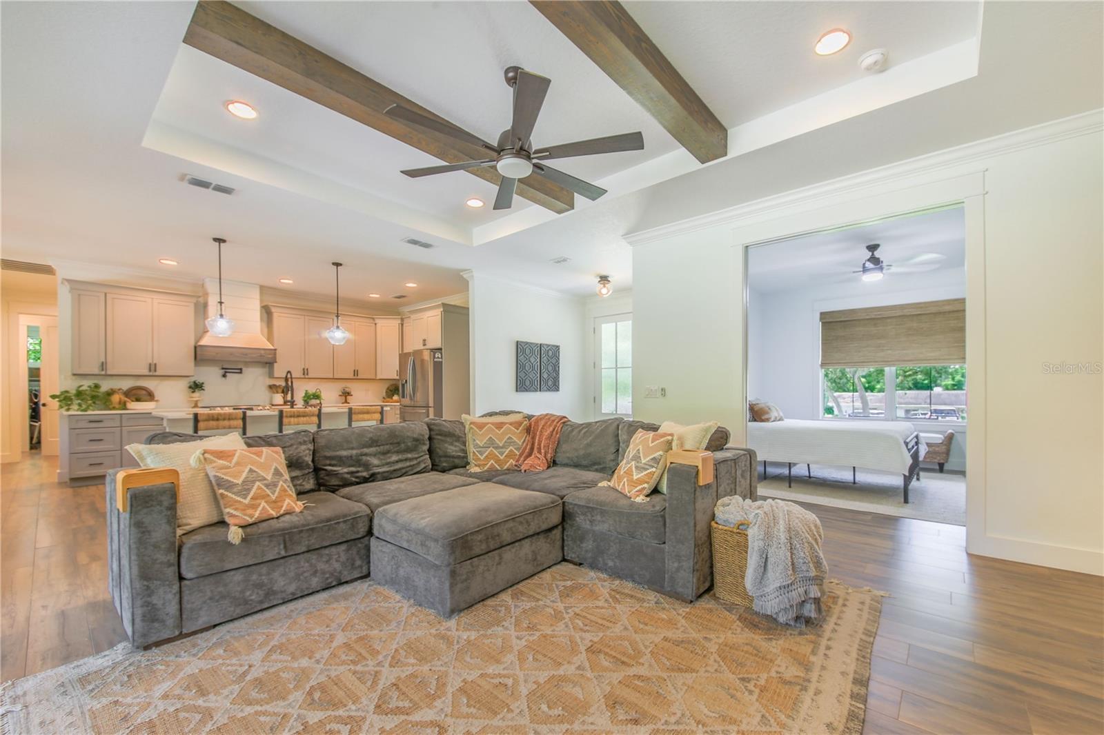 1 PINE FOREST DR, HAINES CITY, FL, 33844